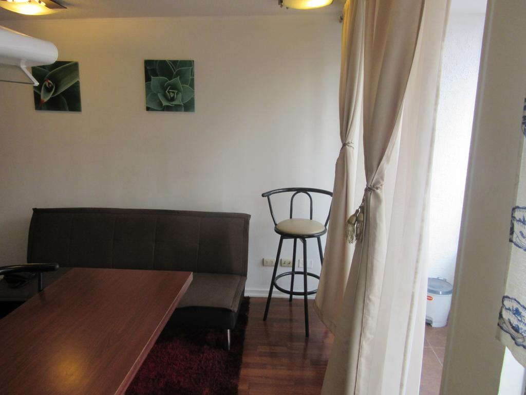 圣地亚哥Departamento Paseo Bulnes Metro La Moneda公寓 外观 照片