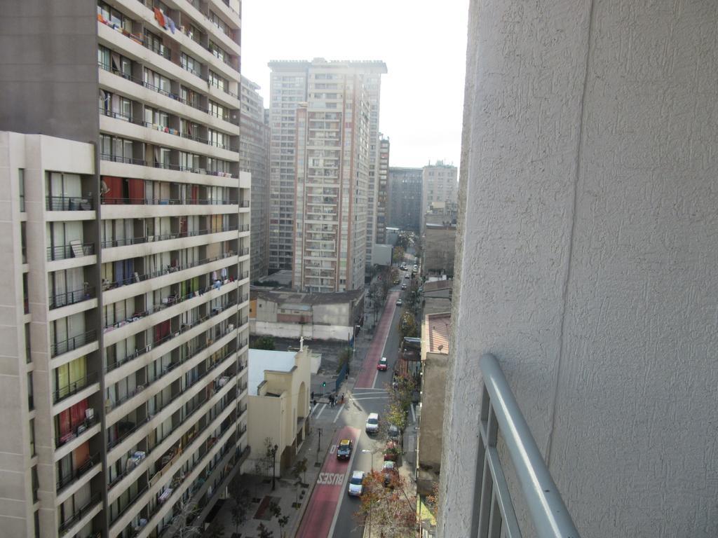 圣地亚哥Departamento Paseo Bulnes Metro La Moneda公寓 外观 照片