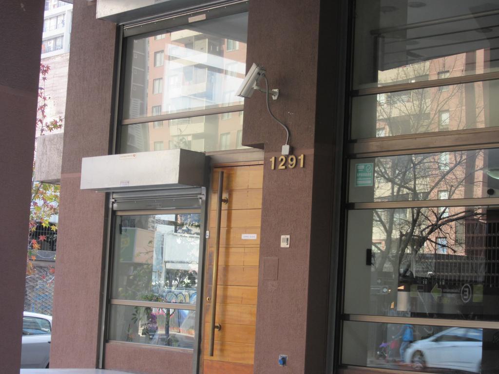 圣地亚哥Departamento Paseo Bulnes Metro La Moneda公寓 外观 照片